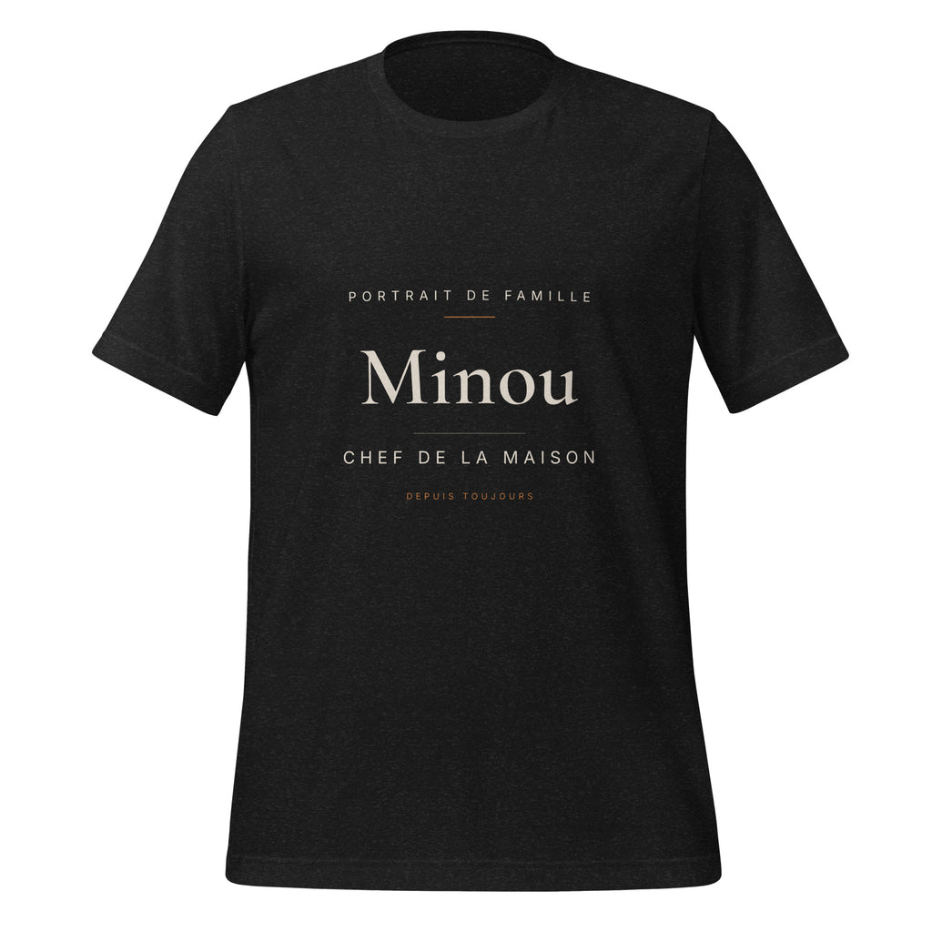 T-shirt noir personnalisé avec le prénom de votre chat, vue de face