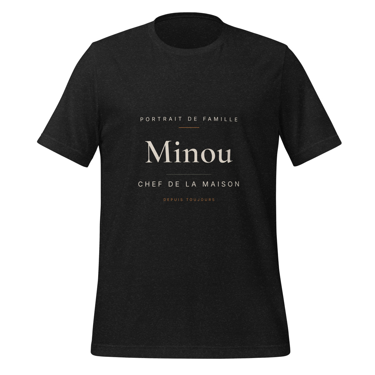 T-shirt noir personnalisé avec le prénom de votre chat, vue de face